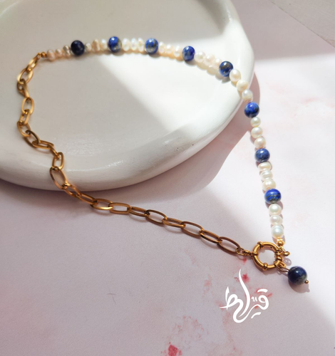 گردنبند زنانه سنگ طبیعی لاجورد و مروارید عکس تزیینی